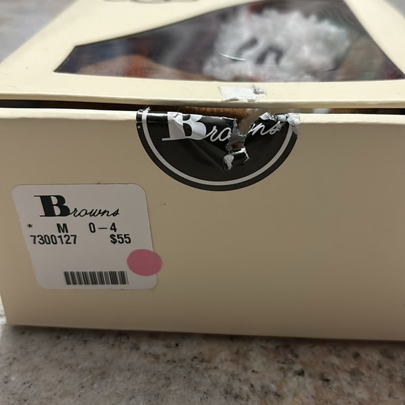 UGG Crib Booties - Picture 3 of 11